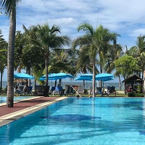 Dolphin Bay Beach Resort Sam Roi Yot Exterior photo