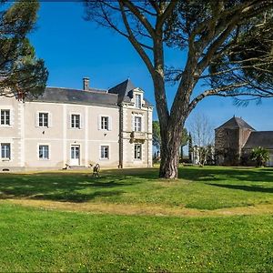 Vignoble Chateau Piegue - Winery Rochefort-sur-Loire Exterior photo