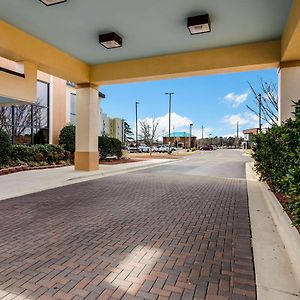 Clarion Pointe New Bern Hotel Exterior photo