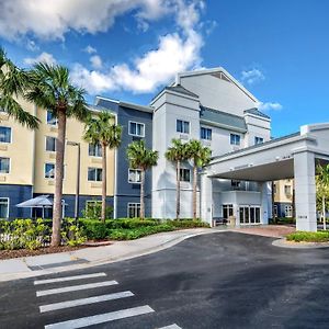Fairfield Inn And Suites By Marriott North Naples Exterior photo