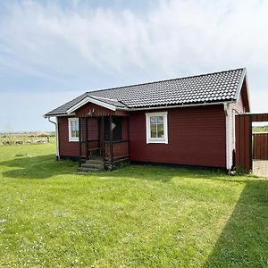 Red Cozy Cottage With Sea View Mörbylånga Exterior photo