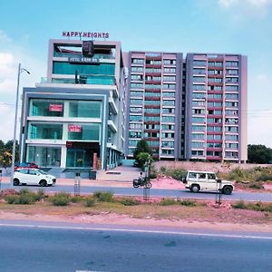 Hotel Kiran Inn Ahmedabad Exterior photo