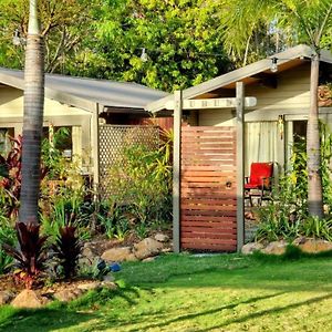 Healing Garden Retreat - Uluwatu Hotel Gold Coast Exterior photo