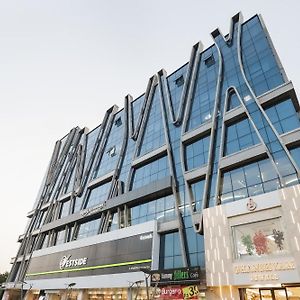 Collection O Hotel Alice Ahmedabad Exterior photo