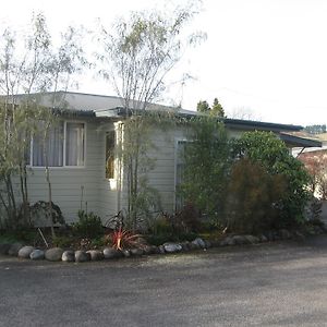 Tongariro River Motel Turangi Exterior photo