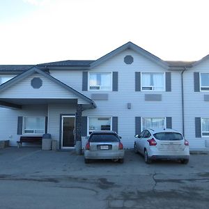 Crossfield Country Inn Exterior photo