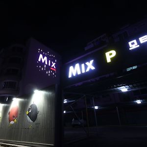 Mix Motel Jeonju Exterior photo