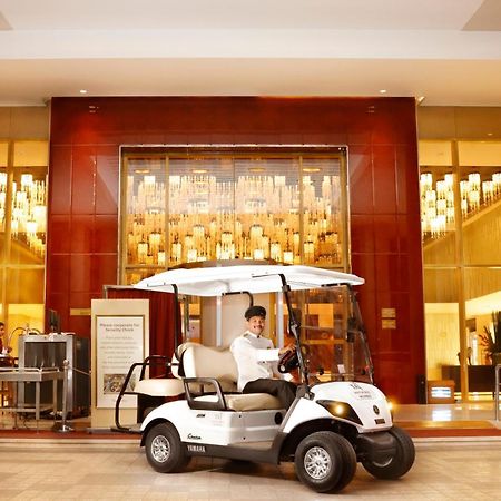 Taj Santacruz Hotel Bombay Eksteriør billede