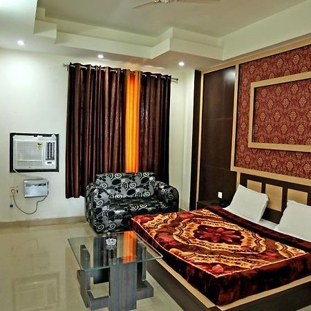 Hotel Maa Gayatri India Katra  Eksteriør billede