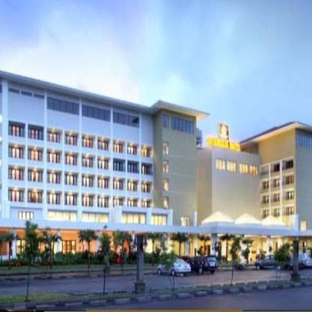 Sutan Raja Resort And Convention Center Manado Eksteriør billede