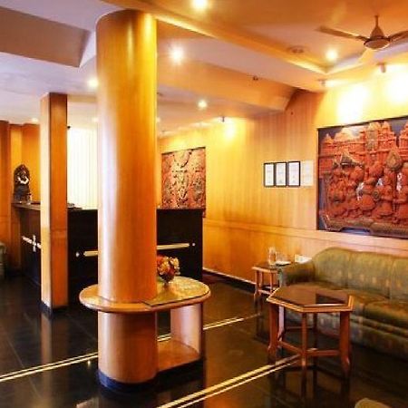 Hotel Bombay Tiffanys Mysore Eksteriør billede