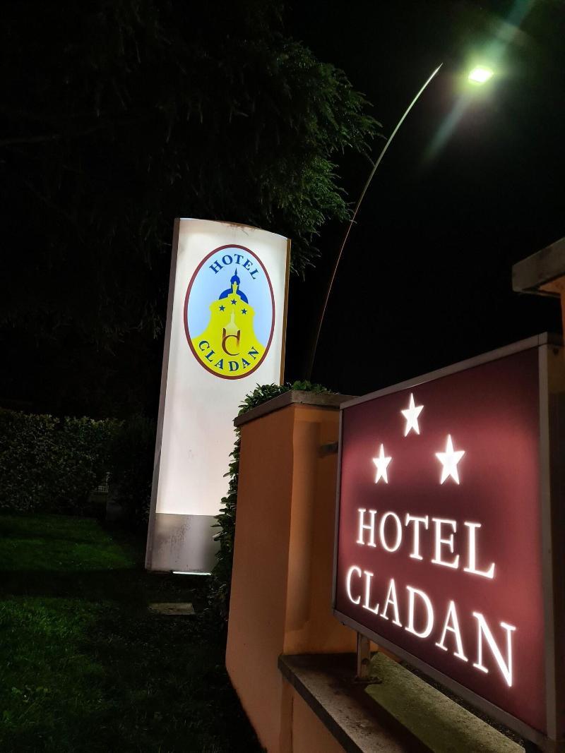 Hotel Cladan Assisi Eksteriør billede