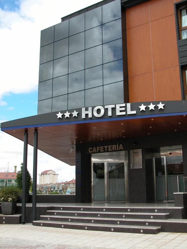 Hotel Torre De Sila Tordesillas Eksteriør billede