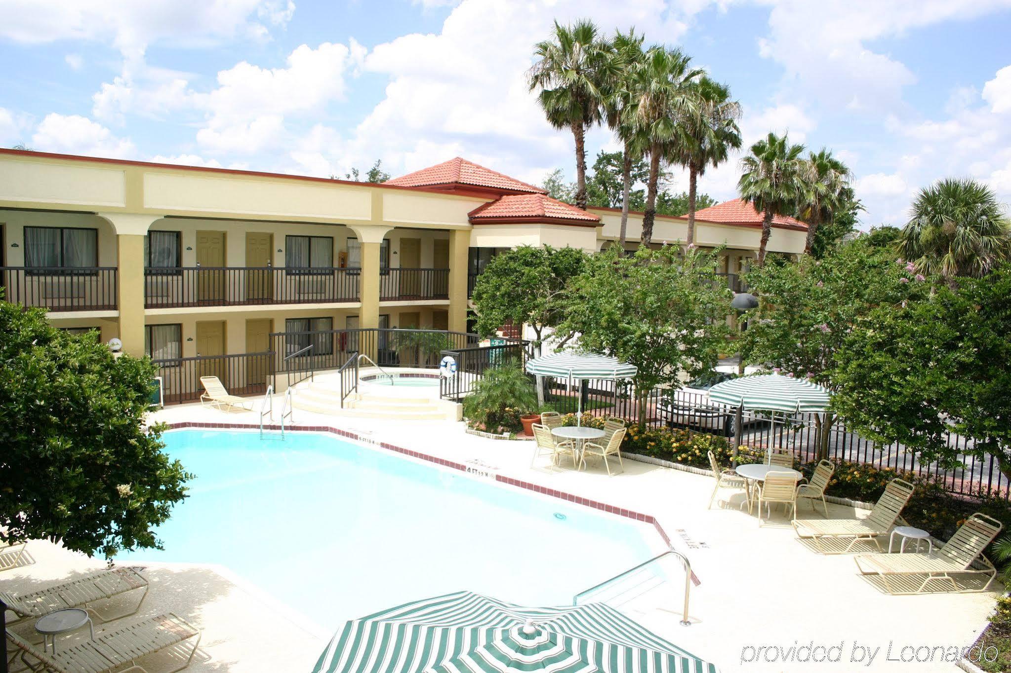 Best Western Orlando East Inn & Suites Eksteriør billede