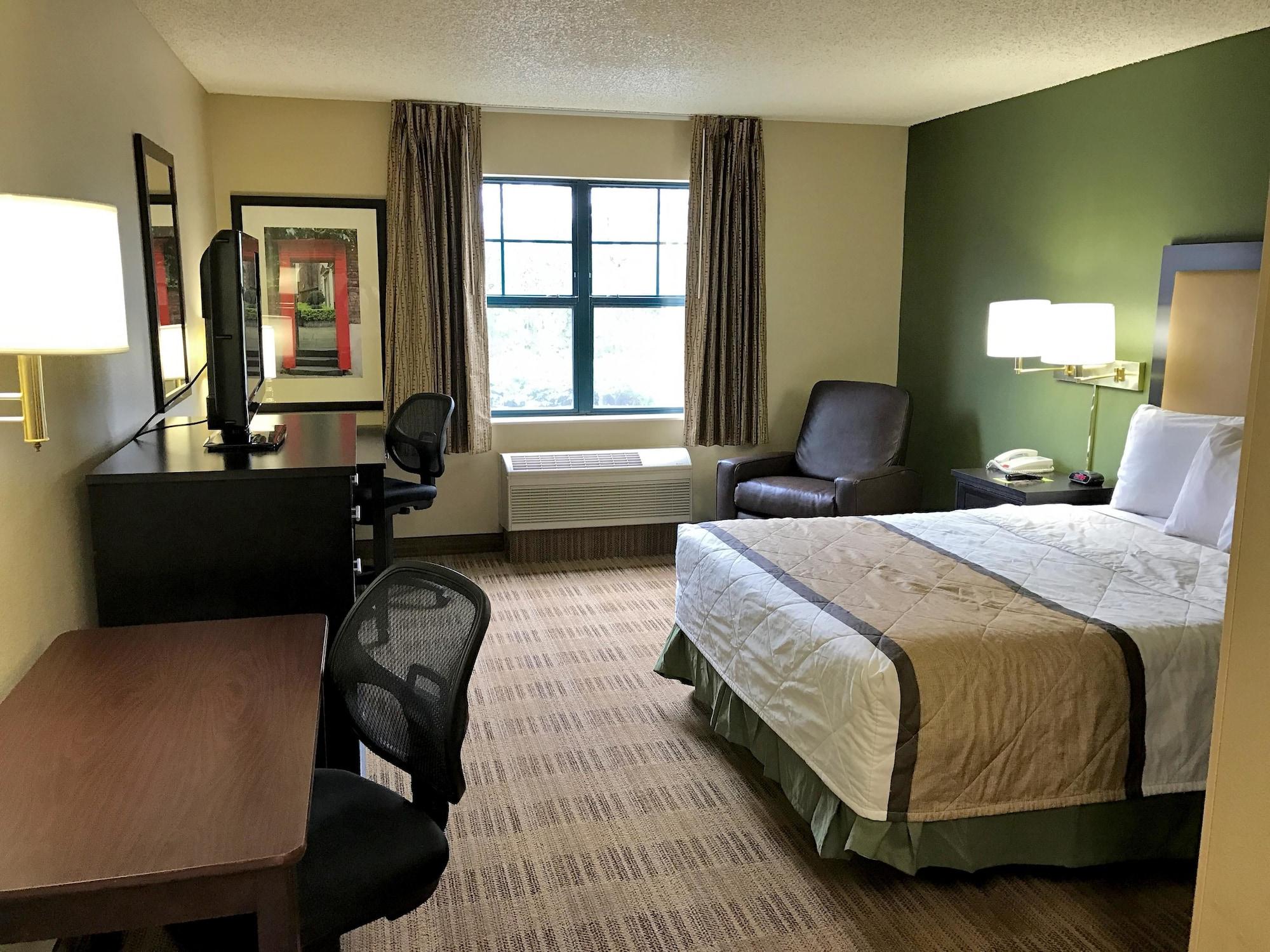 Extended Stay America Select Suites - Detroit - Farmington Hills Eksteriør billede