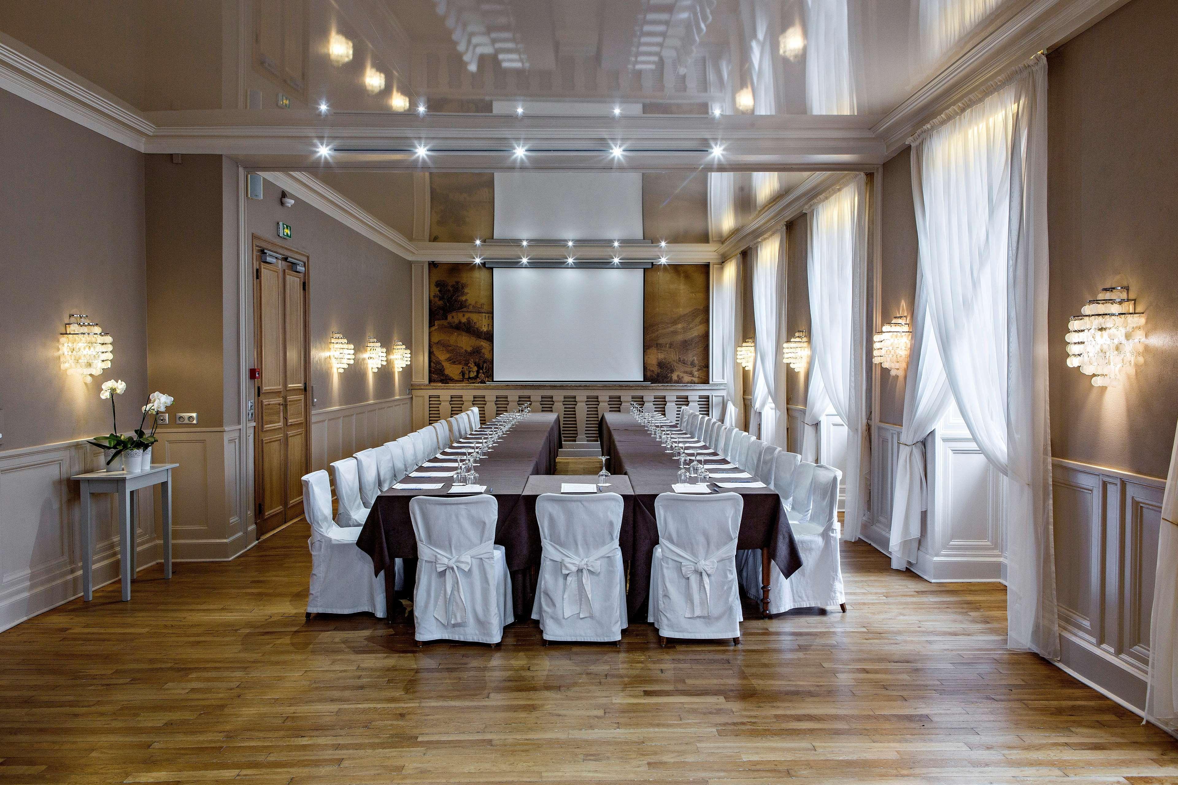Best Western Grand Hotel De Bordeaux Aurillac Eksteriør billede