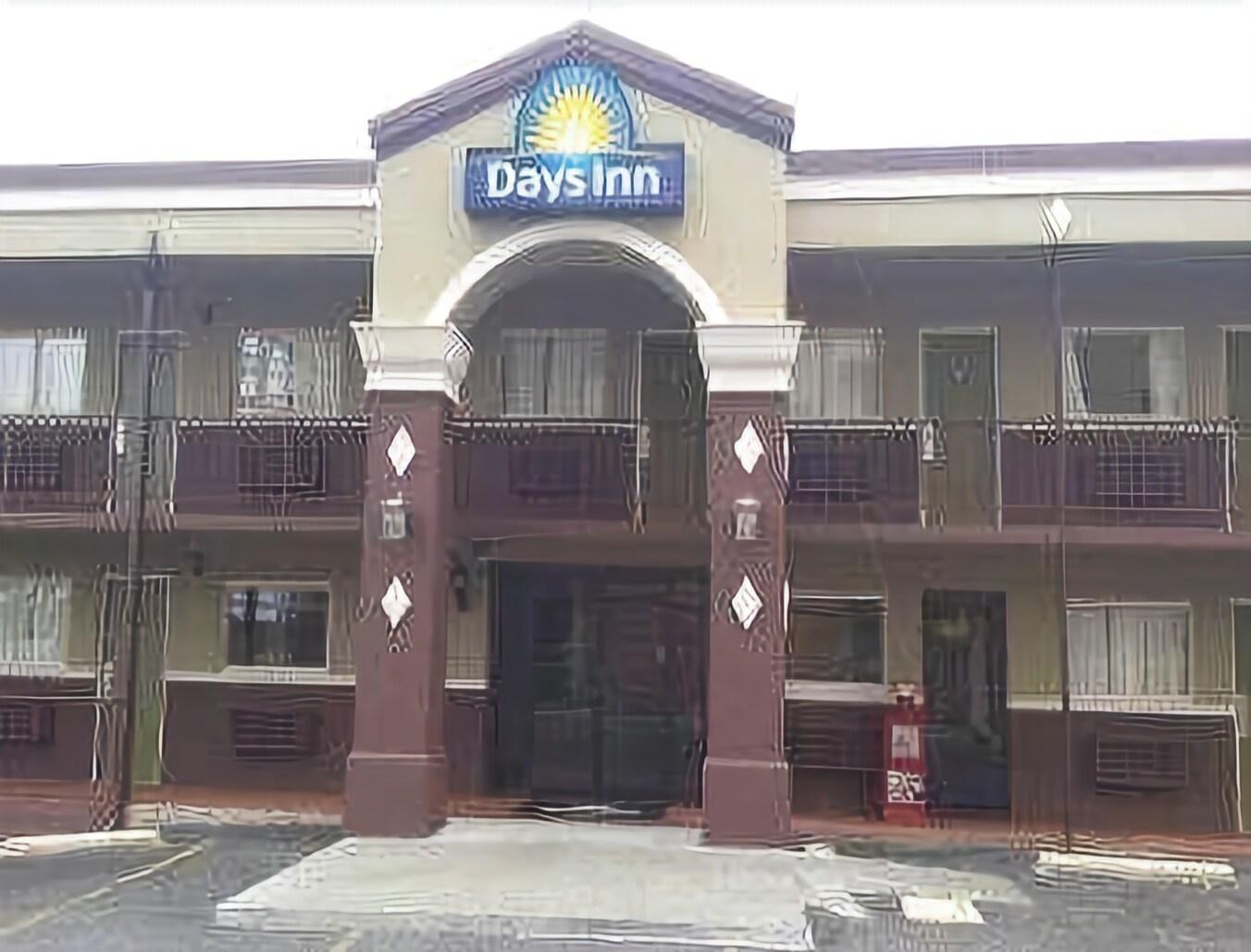 Days Inn By Wyndham Hot Springs Eksteriør billede