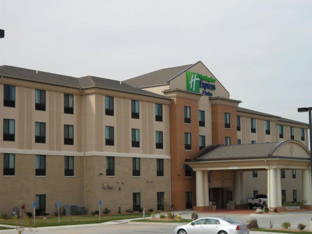 Holiday Inn Express And Suites Urbandale Des Moines, An Ihg Hotel Eksteriør billede