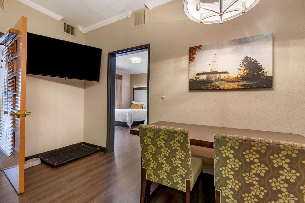 Best Western Premier Bridgewood Hotel Resort Neenah Eksteriør billede