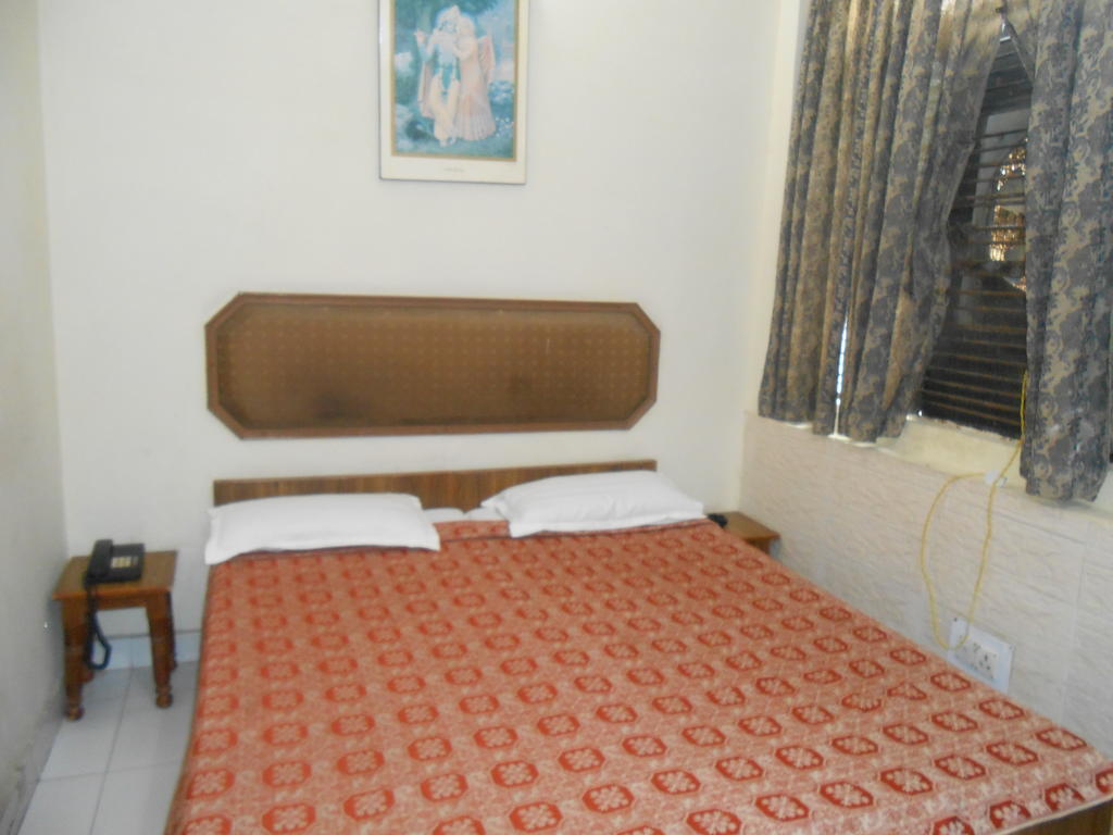 Gaurav Boarding House Hotel Mathura Værelse billede