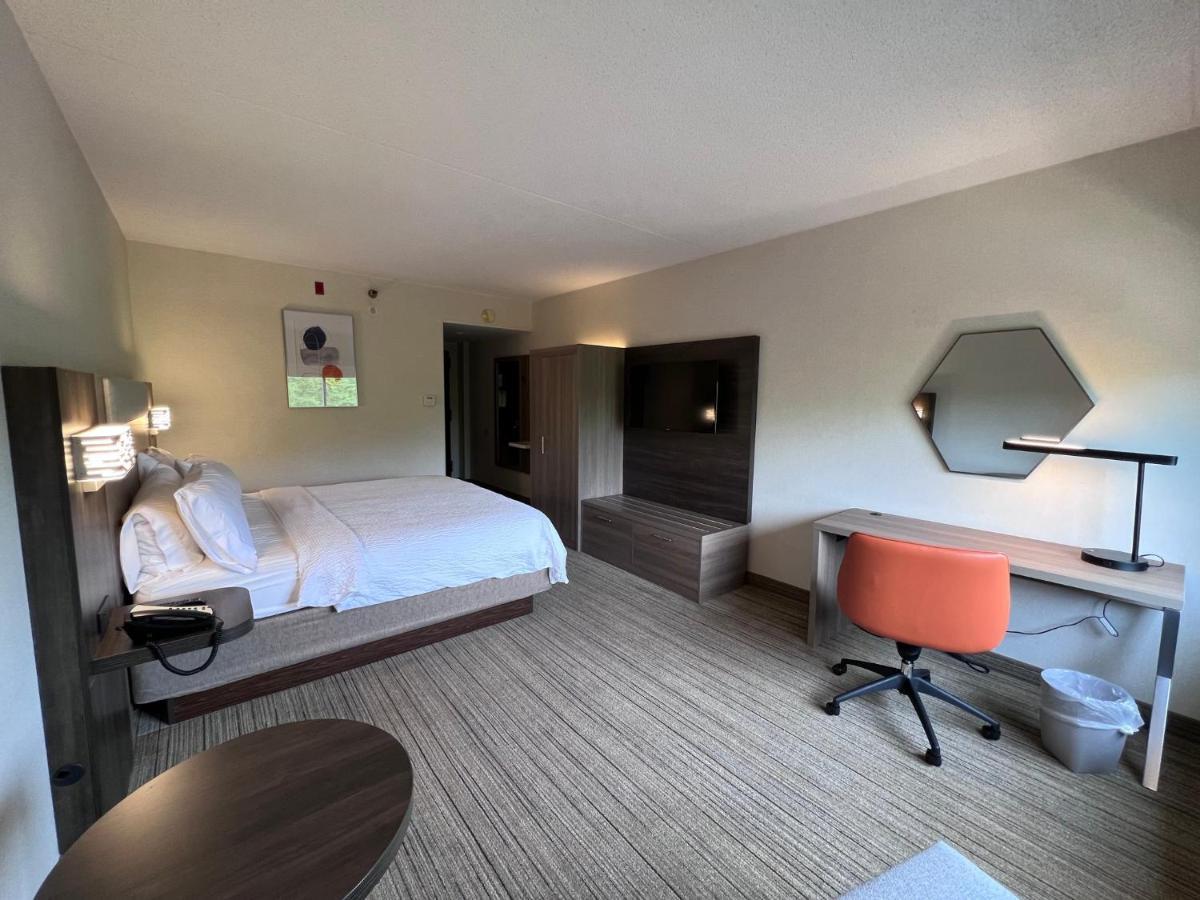 Holiday Inn Express Stony Brook-Long Island, An Ihg Hotel Centereach Eksteriør billede