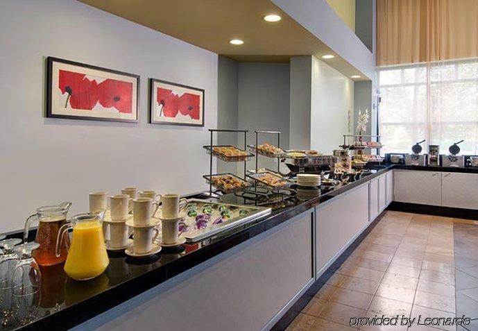 Springhill Suites By Marriott Chicago Southwest At Burr Ridge Hinsdale Restaurant billede