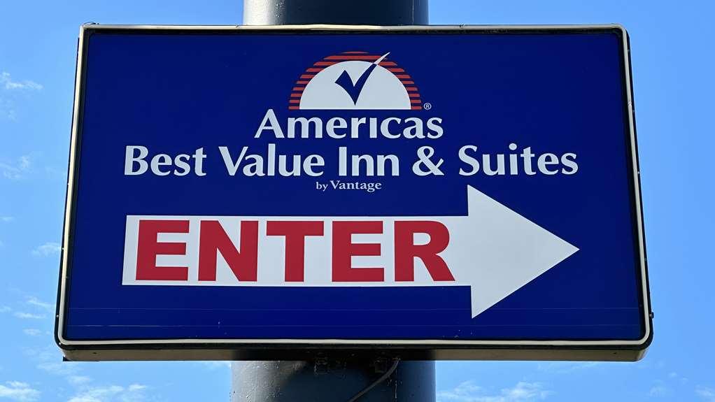 Americas Best Value Inn And Suites Groves Eksteriør billede