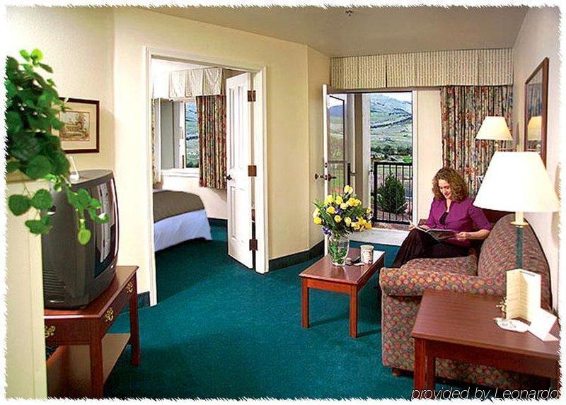 Ashland Hills Hotel & Suites Værelse billede