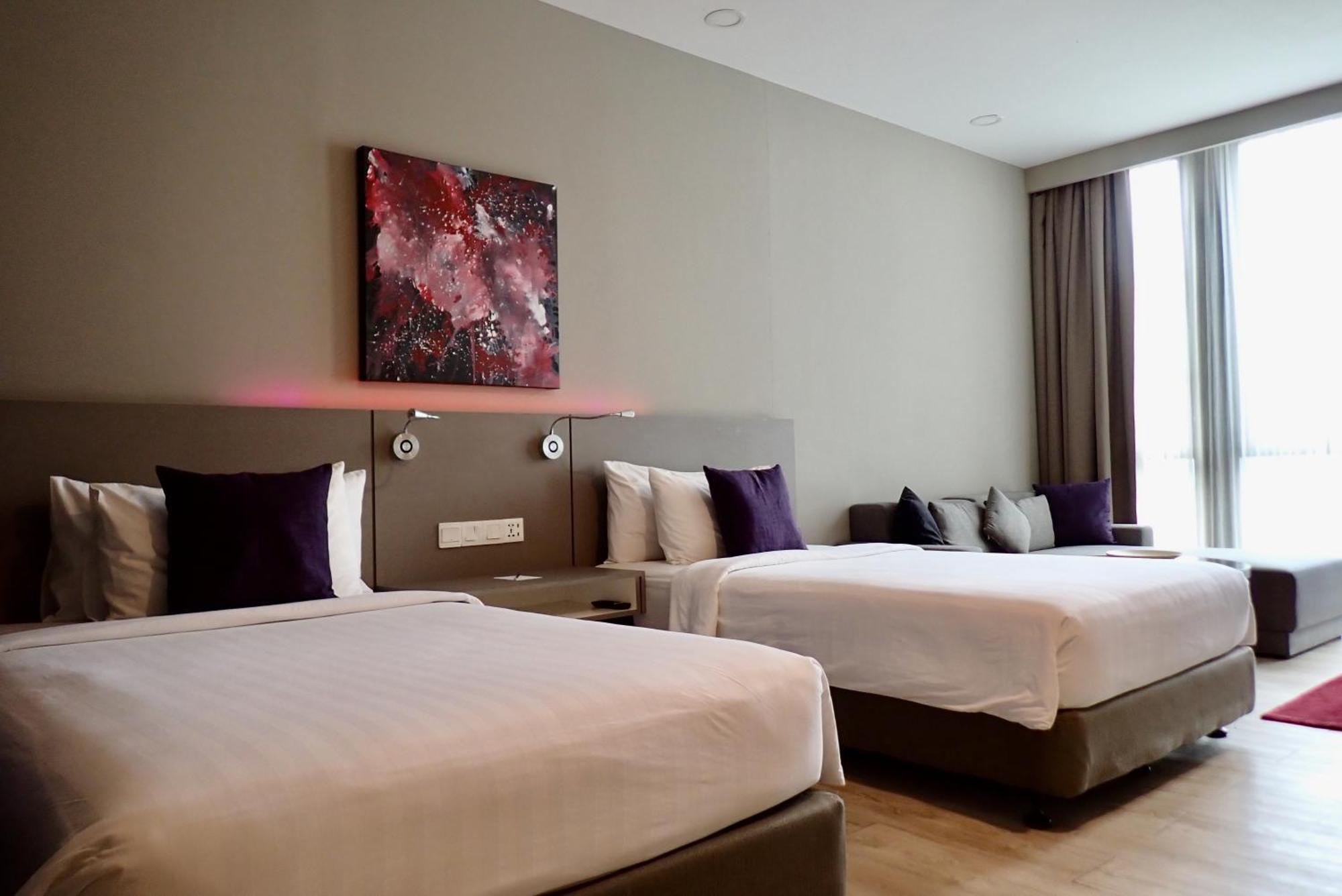 Qliq Damansara Hotel Petaling Jaya Eksteriør billede