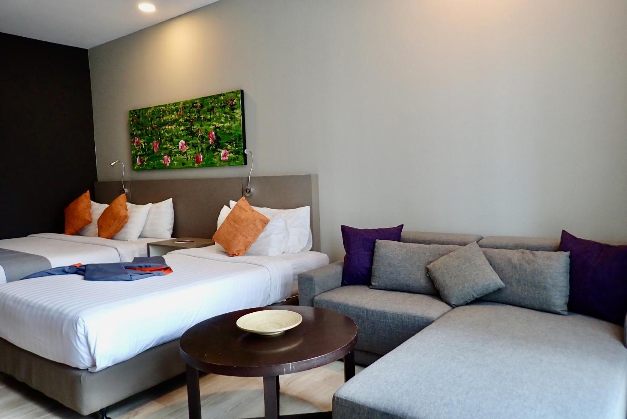 Qliq Damansara Hotel Petaling Jaya Eksteriør billede