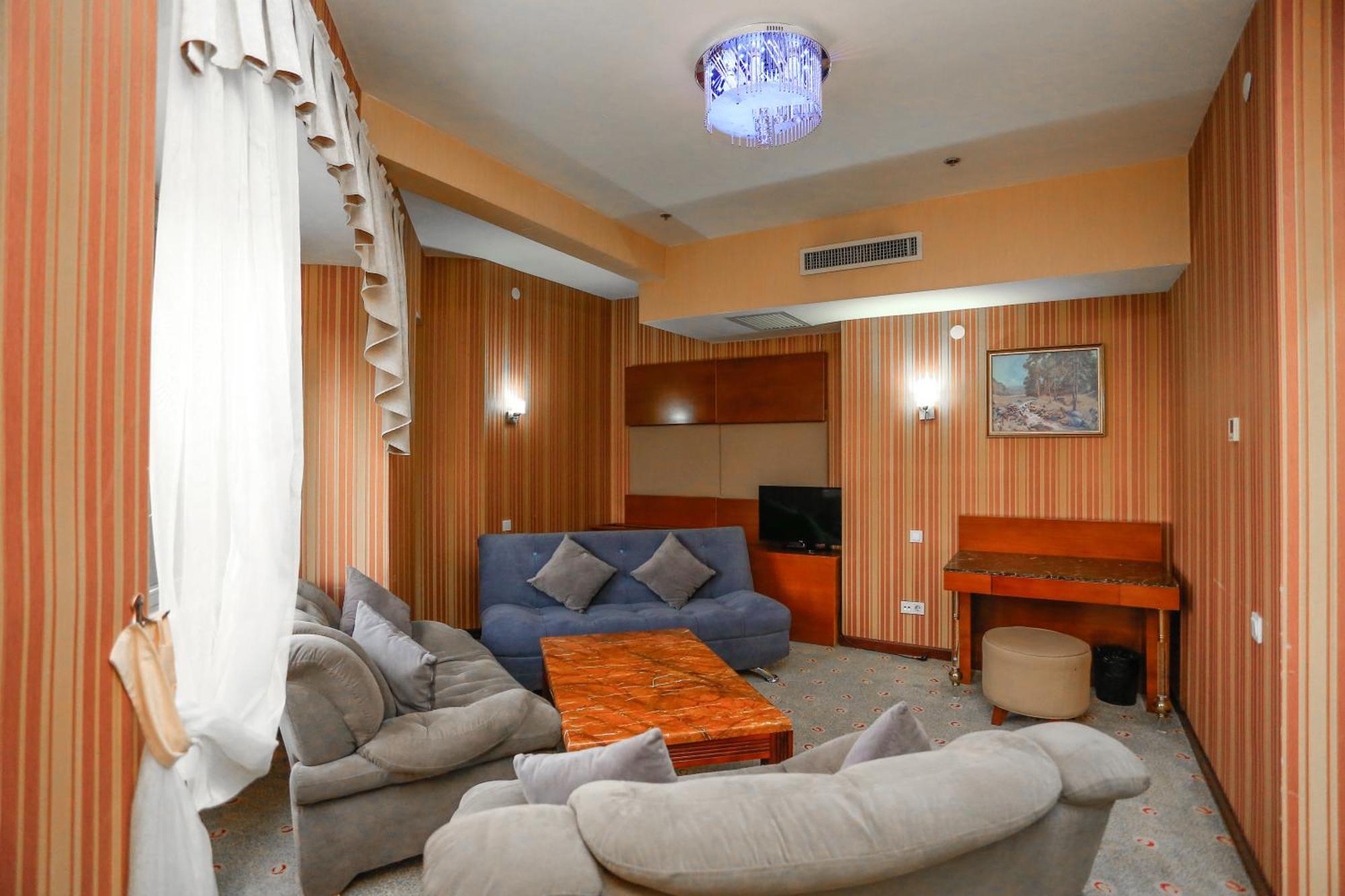 Regardal Hotel Almaty Eksteriør billede