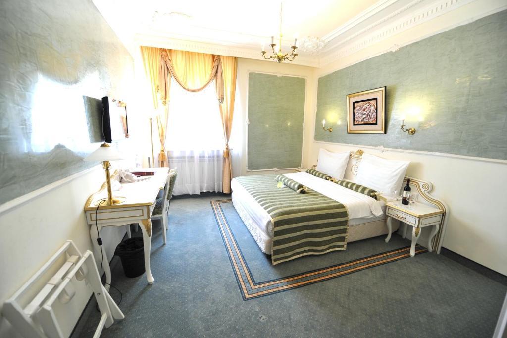 Queen'S Astoria Design Hotel Beograd Værelse billede