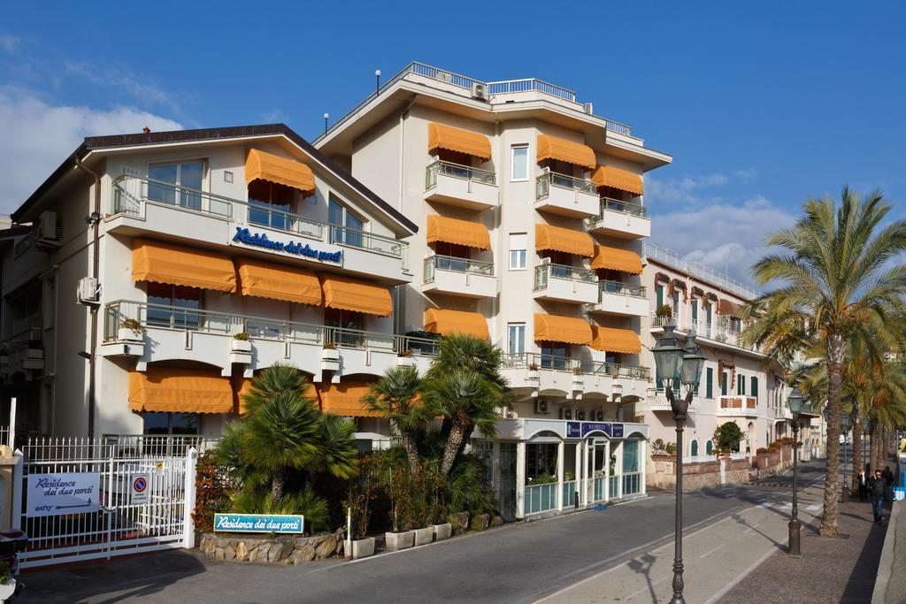 Residence Dei Due Porti Sanremo Eksteriør billede