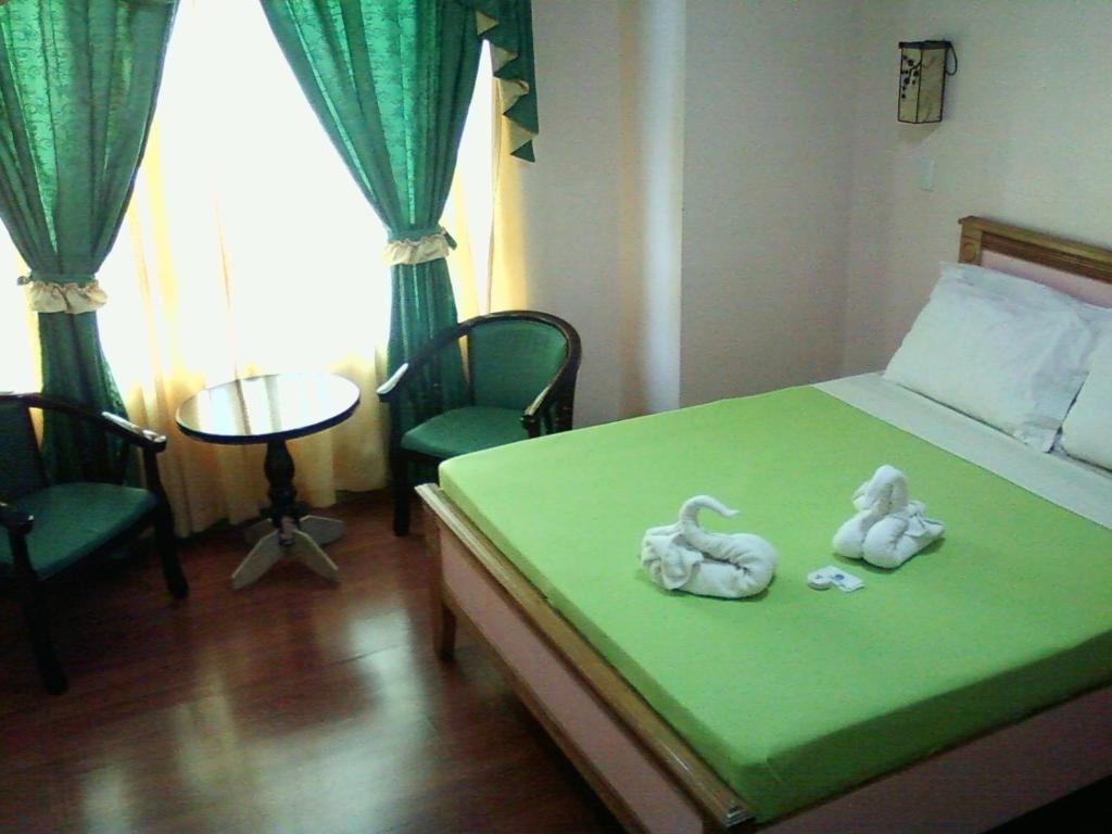 Oyo 765 Ibay Zion Hotel Baguio City Værelse billede