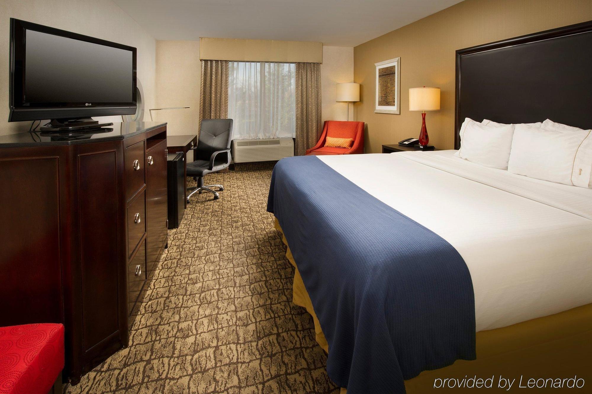 Holiday Inn Express & Suites Alexandria - Fort Belvoir, An Ihg Hotel Eksteriør billede