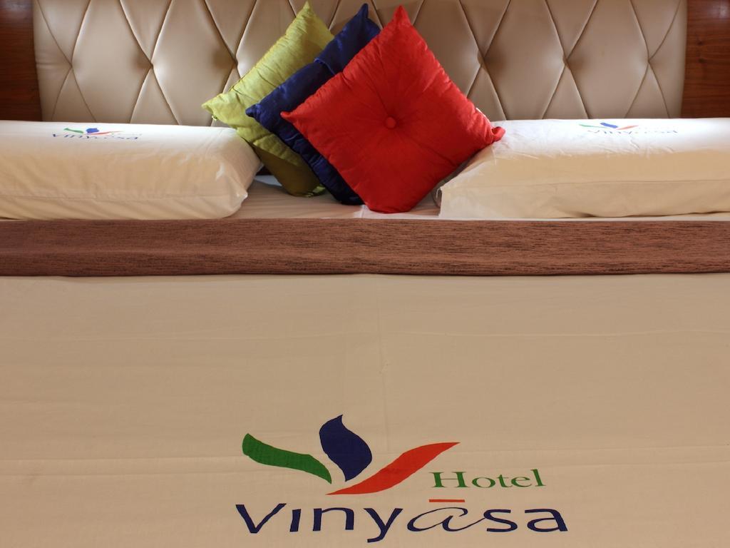Hotel Vinyasa Thane Værelse billede