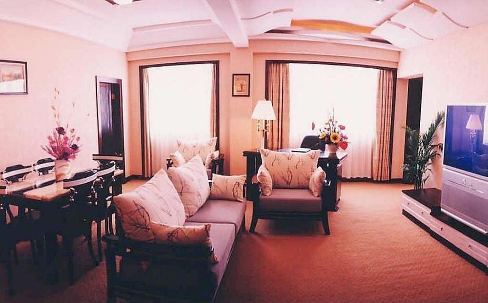 Golden Dragon Hotel Guilin Eksteriør billede