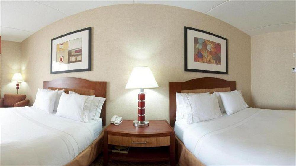 Holiday Inn Express Brampton, An Ihg Hotel Eksteriør billede