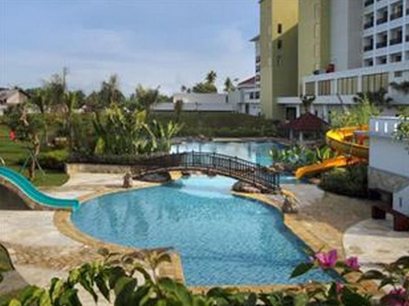 Sutan Raja Resort And Convention Center Manado Eksteriør billede