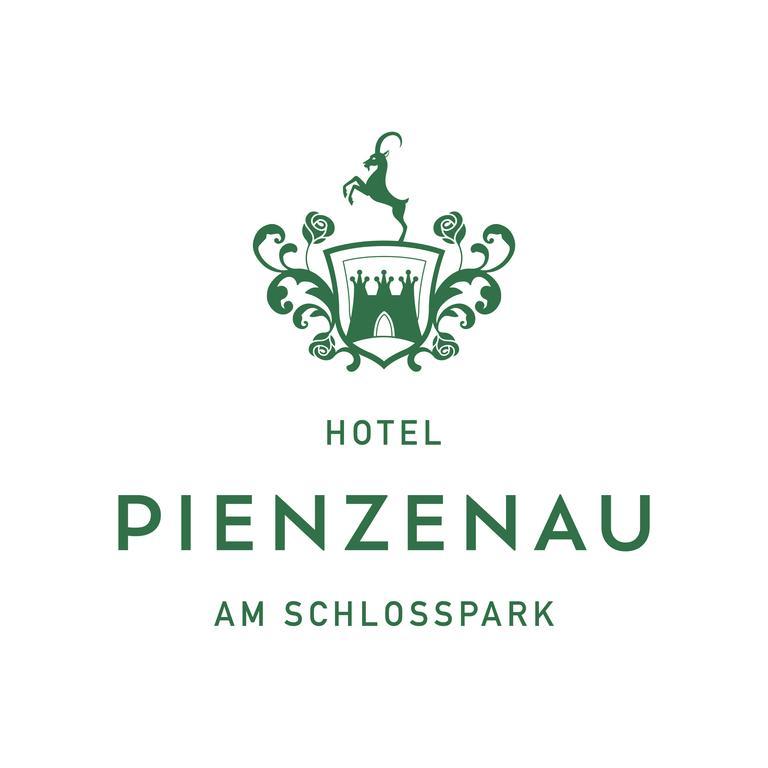 Hotel Pienzenau Am Schlosspark Merano Eksteriør billede