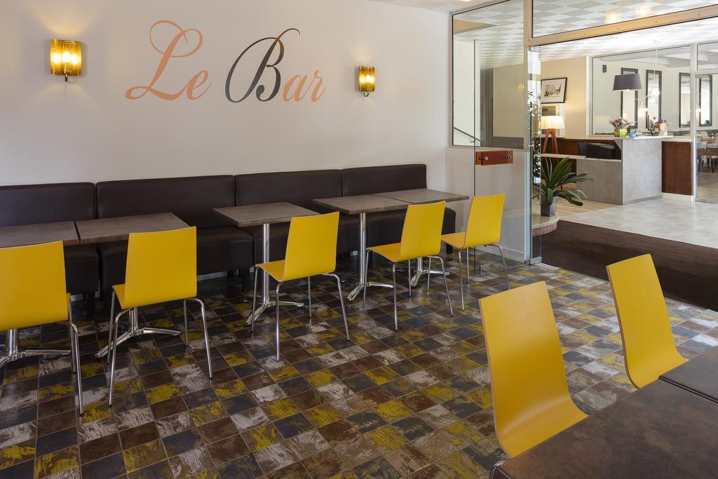 Logis Hotel Restaurant Les Cedres Joyeuse Eksteriør billede