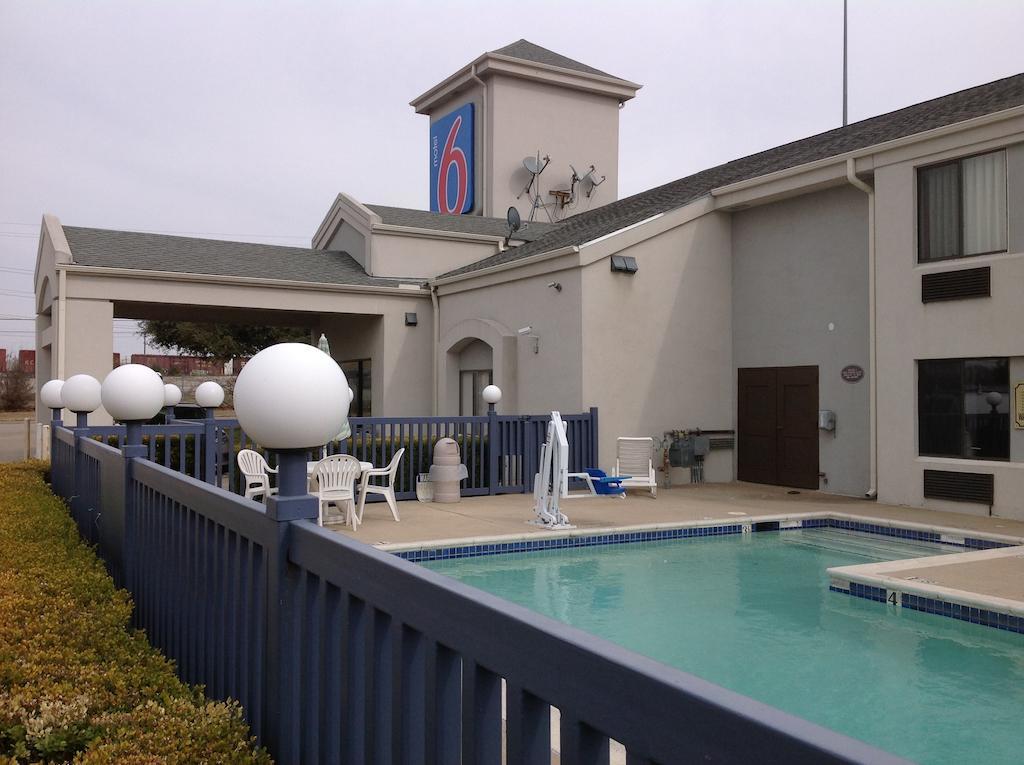 Motel 6-Dallas, Tx - Northeast Garland Eksteriør billede