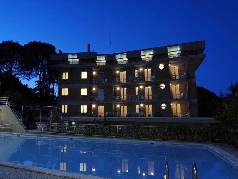 Hotel Raffaello Chianciano Terme Eksteriør billede