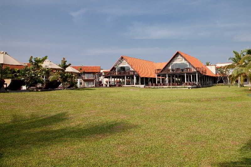 Uga Bay Hotel Passikudah Eksteriør billede