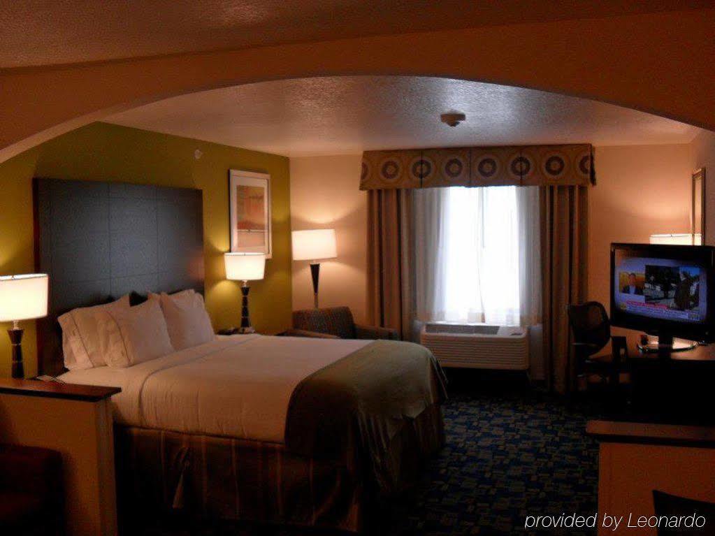 Holiday Inn Express And Suites Urbandale Des Moines, An Ihg Hotel Værelse billede
