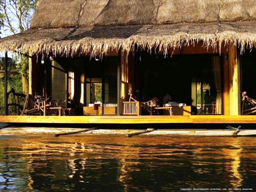 Boutique Raft Resort, River Kwai Ban Huai Maenam Noi Værelse billede