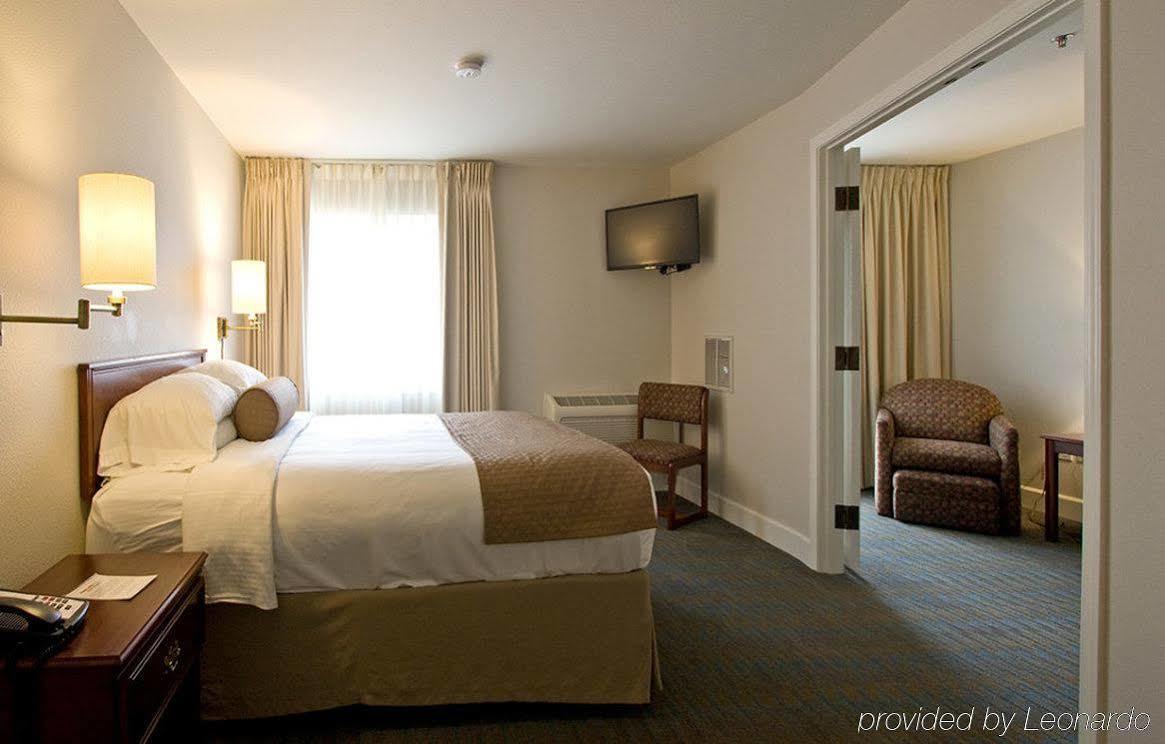 Ashland Hills Hotel & Suites Eksteriør billede