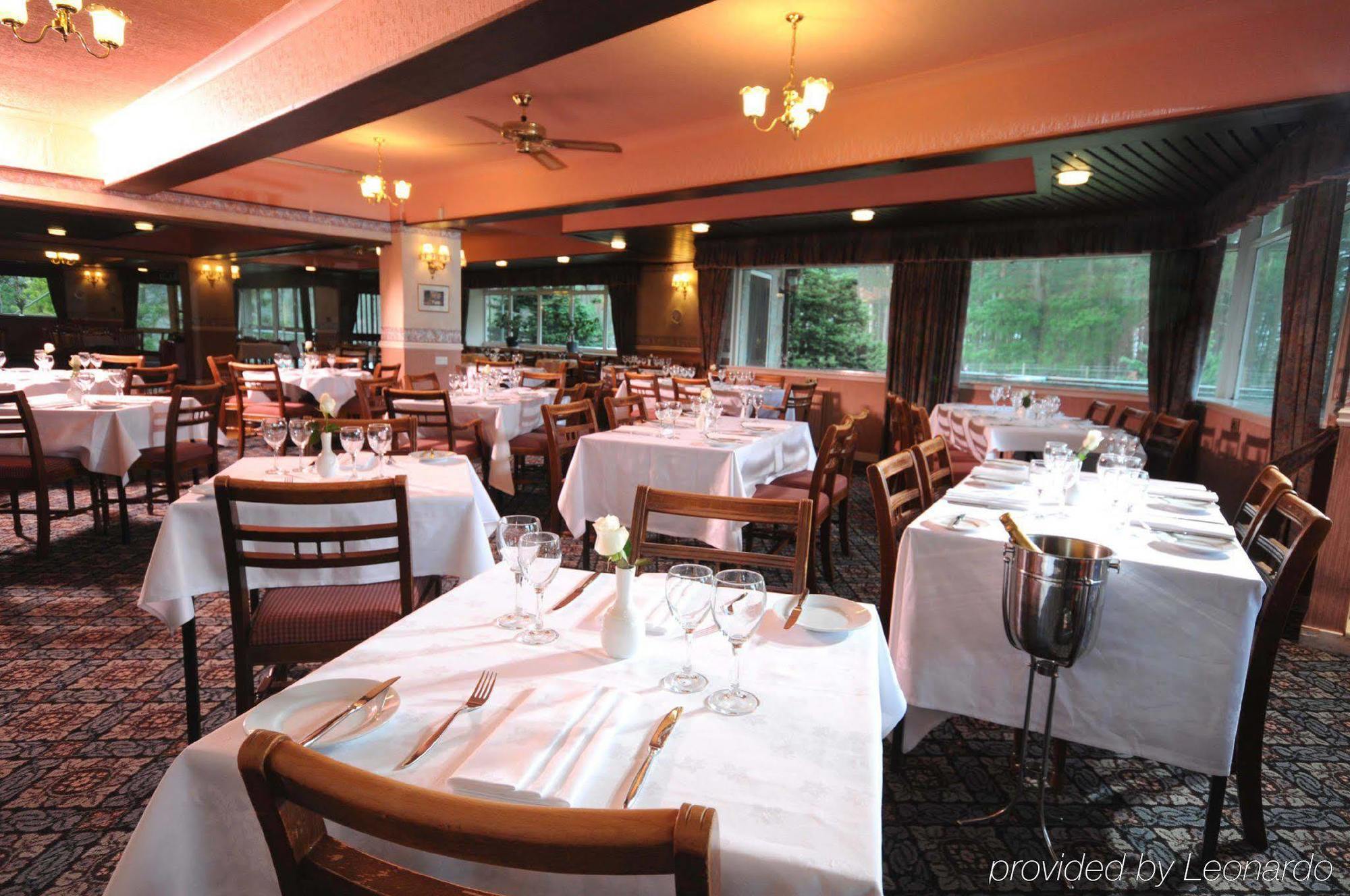 Highlander Hotel 'A Bespoke Hotel' Newtonmore Restaurant billede
