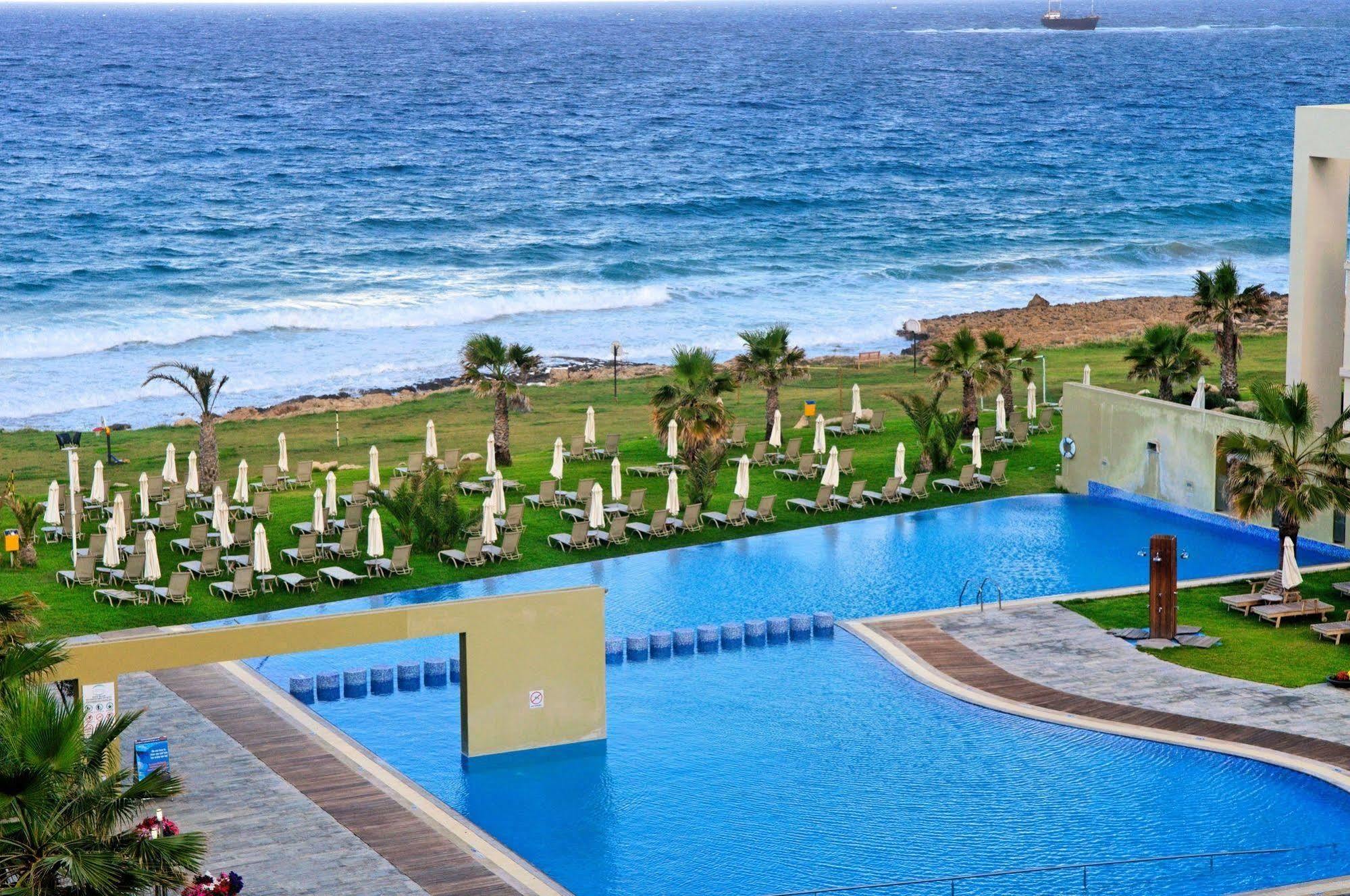Capital Coast Resort And Spa Paphos Faciliteter billede