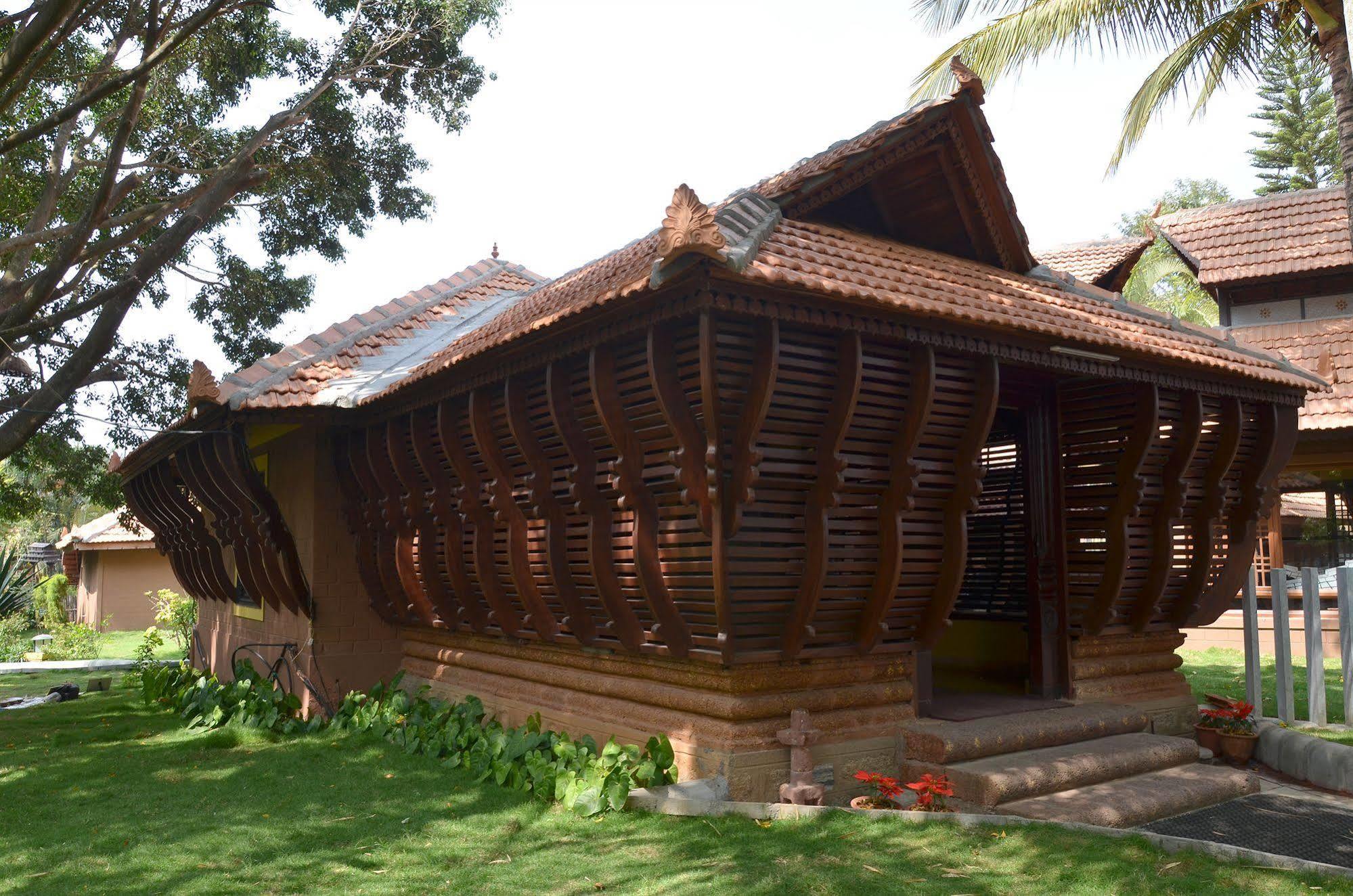 Hoysala Village Resort Hassan Eksteriør billede